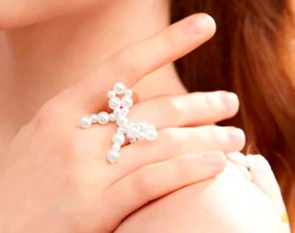 Bow Tie Pearl Ring